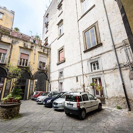 Via Atri 37 Apartment Naples Exterior photo